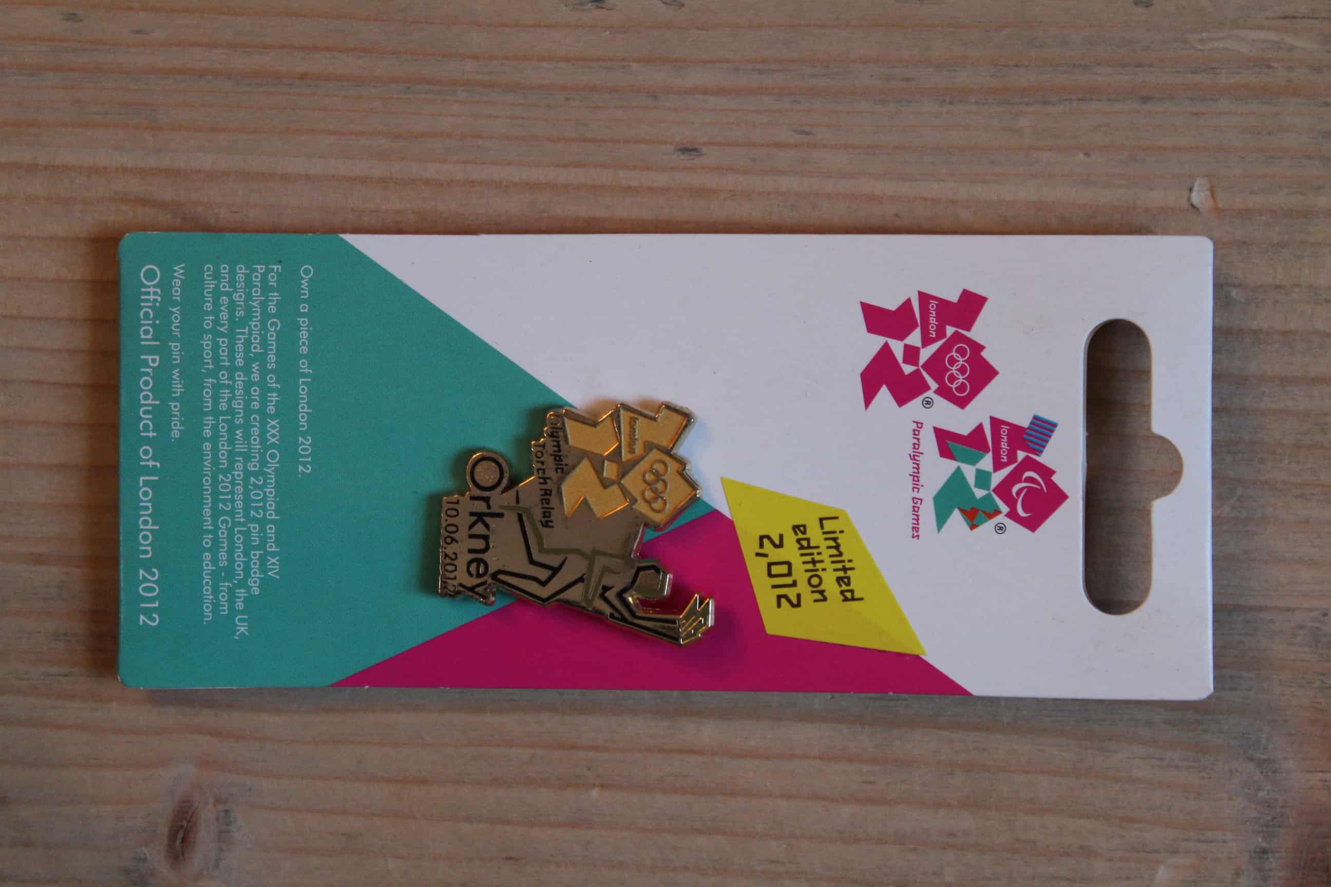 2012 LONDON OLYMPICS TORCH RELAY (ORKNEY) PIN BADGE